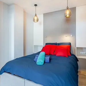 https://le-bon-crin.fr-provencehotel.com